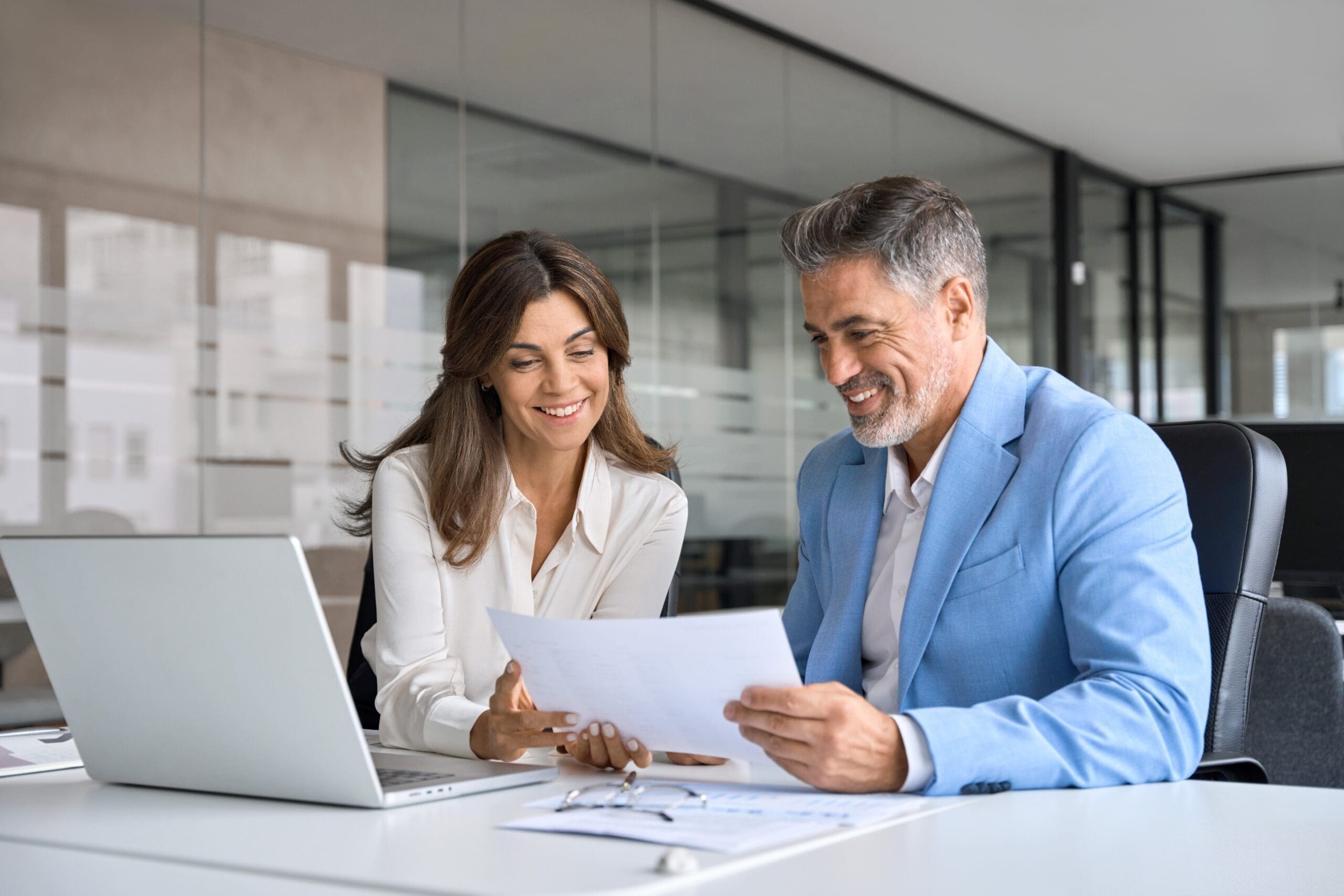 How much do Customer Service Advisor's earn? How much do Customer Service Advisor's earn?